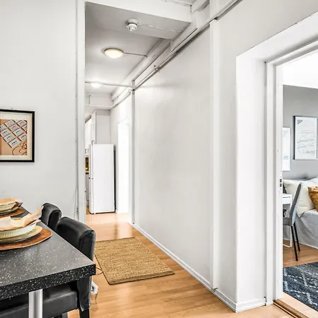3 Bedroom With A Perfect Location In *