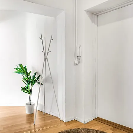 Apartamento 3 Bedroom With A Perfect Location In